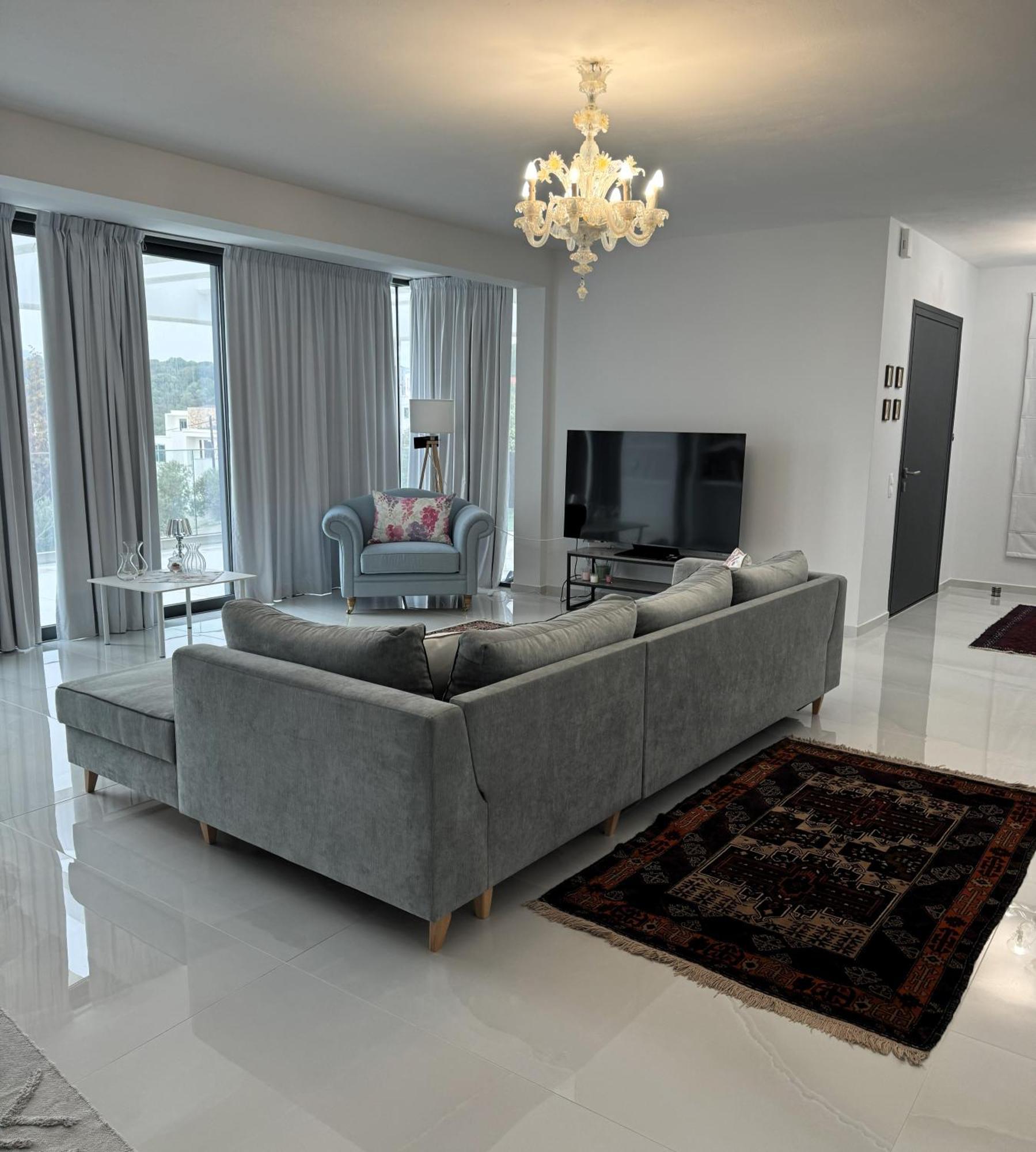 Acra Melia Apartment Palaiontsiflikion Exterior photo