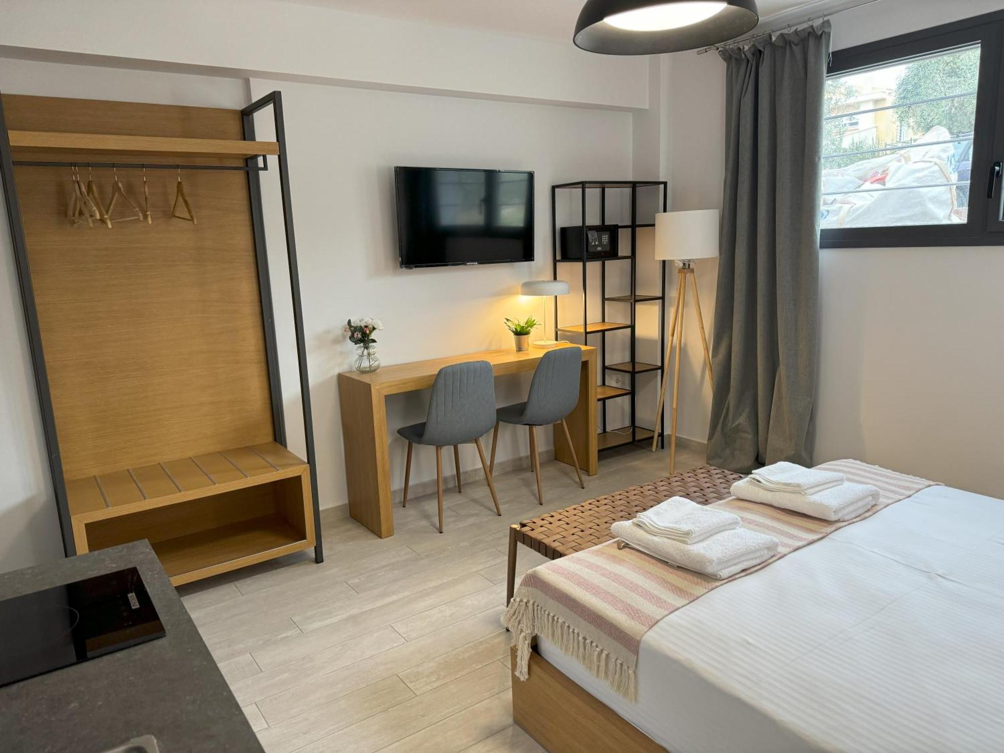 Acra Melia Apartment Palaiontsiflikion Exterior photo