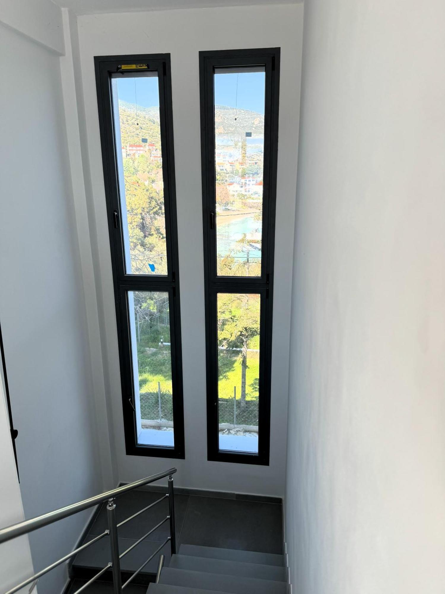 Acra Melia Apartment Palaiontsiflikion Exterior photo