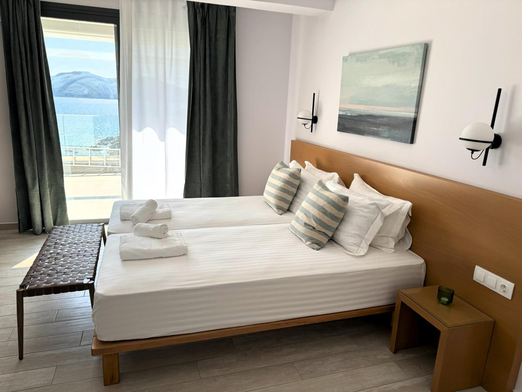 Acra Melia Apartment Palaiontsiflikion Exterior photo